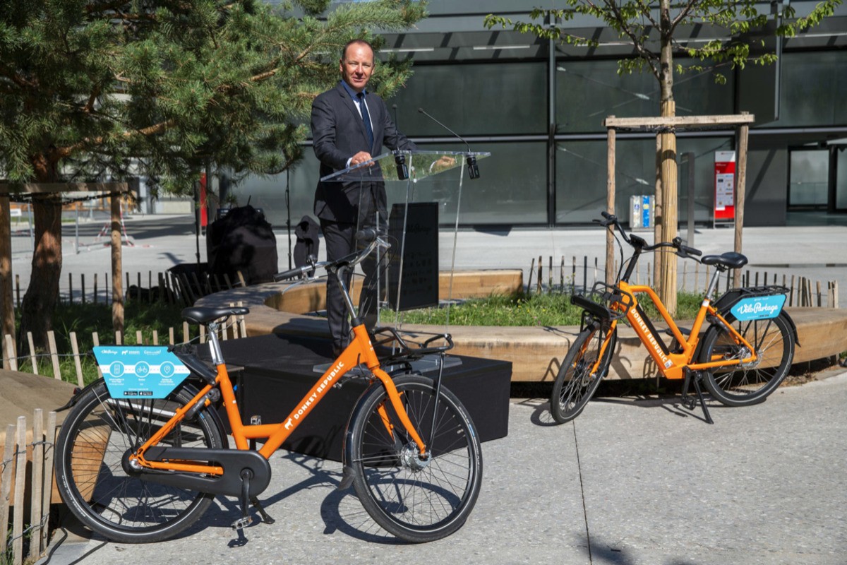 Genève inaugure ses vélos en libre service